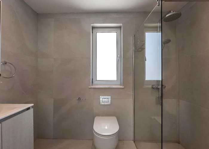 Milos 36 *